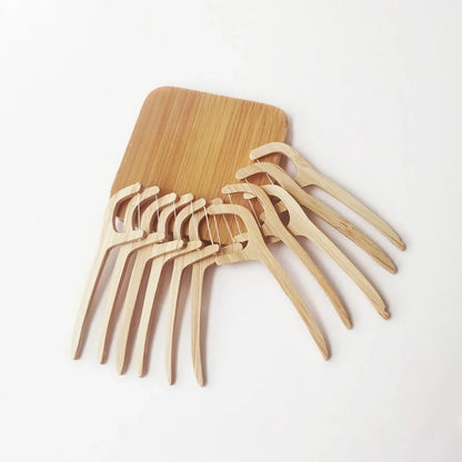 Light brown bamboo dental floss picks with curved head (20 pcs)